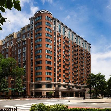 Courtyard By Marriott Washington Capitol Hill/Navy Yard Hotel Exterior photo