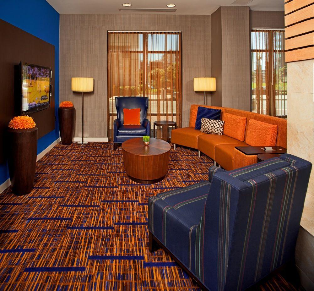 Courtyard By Marriott Washington Capitol Hill/Navy Yard Hotel Exterior photo