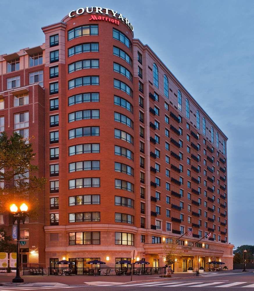 Courtyard By Marriott Washington Capitol Hill/Navy Yard Hotel Exterior photo