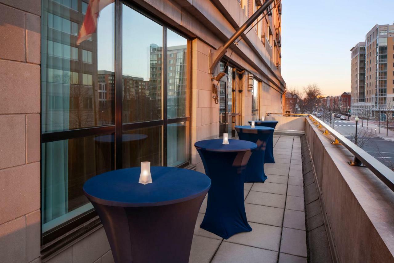 Courtyard By Marriott Washington Capitol Hill/Navy Yard Hotel Exterior photo